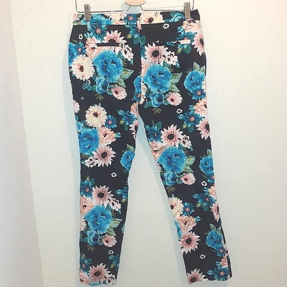 3 for $25 Sale- NWOT Suzie Shier Pants Adult Size 7 - Picture 2 of 8